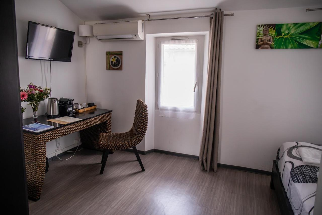 Auberge Sainte Marguerite 拉加尔德 外观 照片